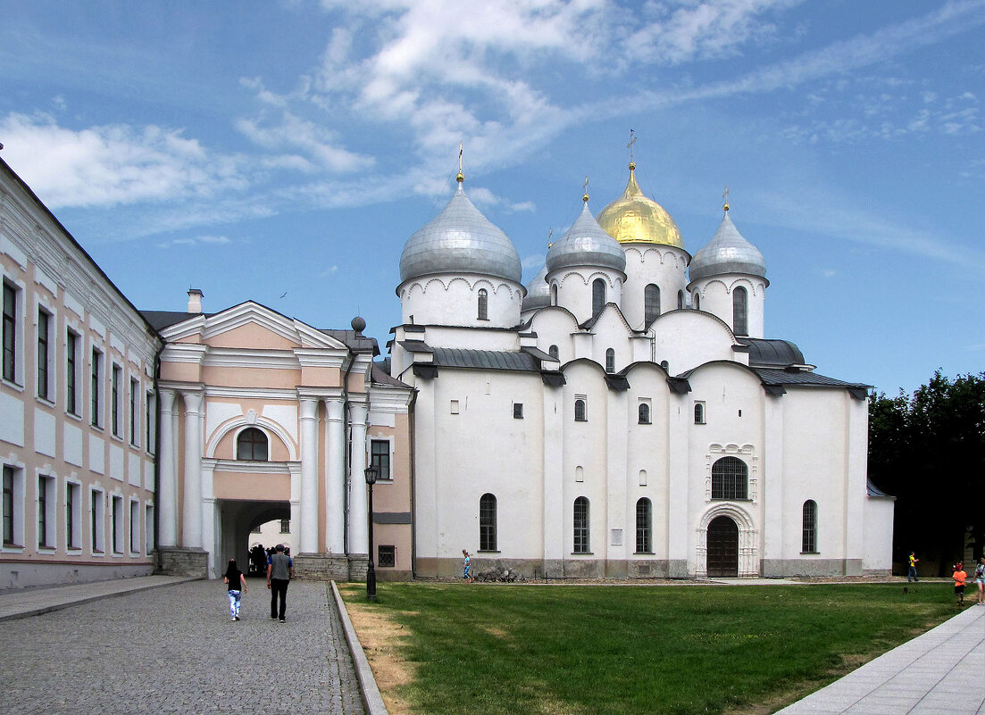 Митрополичьи покои и Софийский собор - Александр Ильчевский 