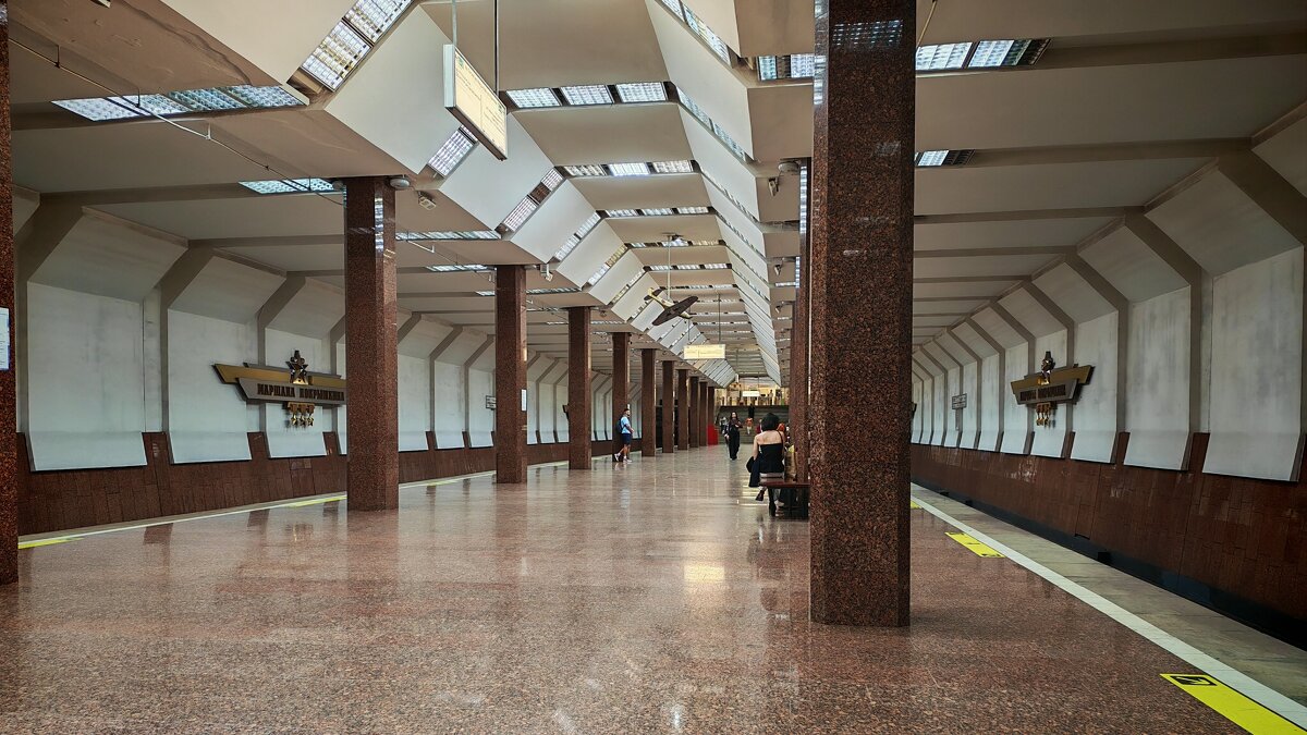 Метро - Dmitry i Mary S