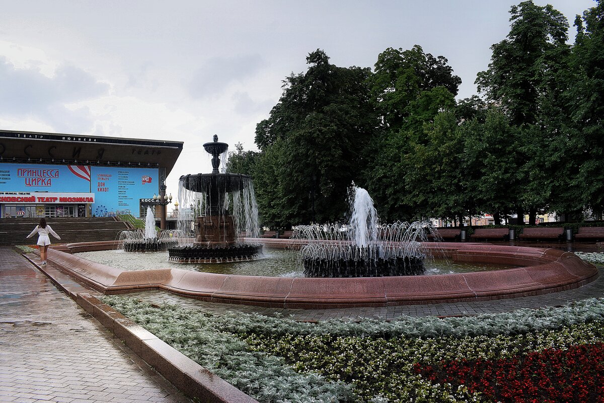 "Принцесса цирка" на Пушкиноской. - Татьяна Помогалова