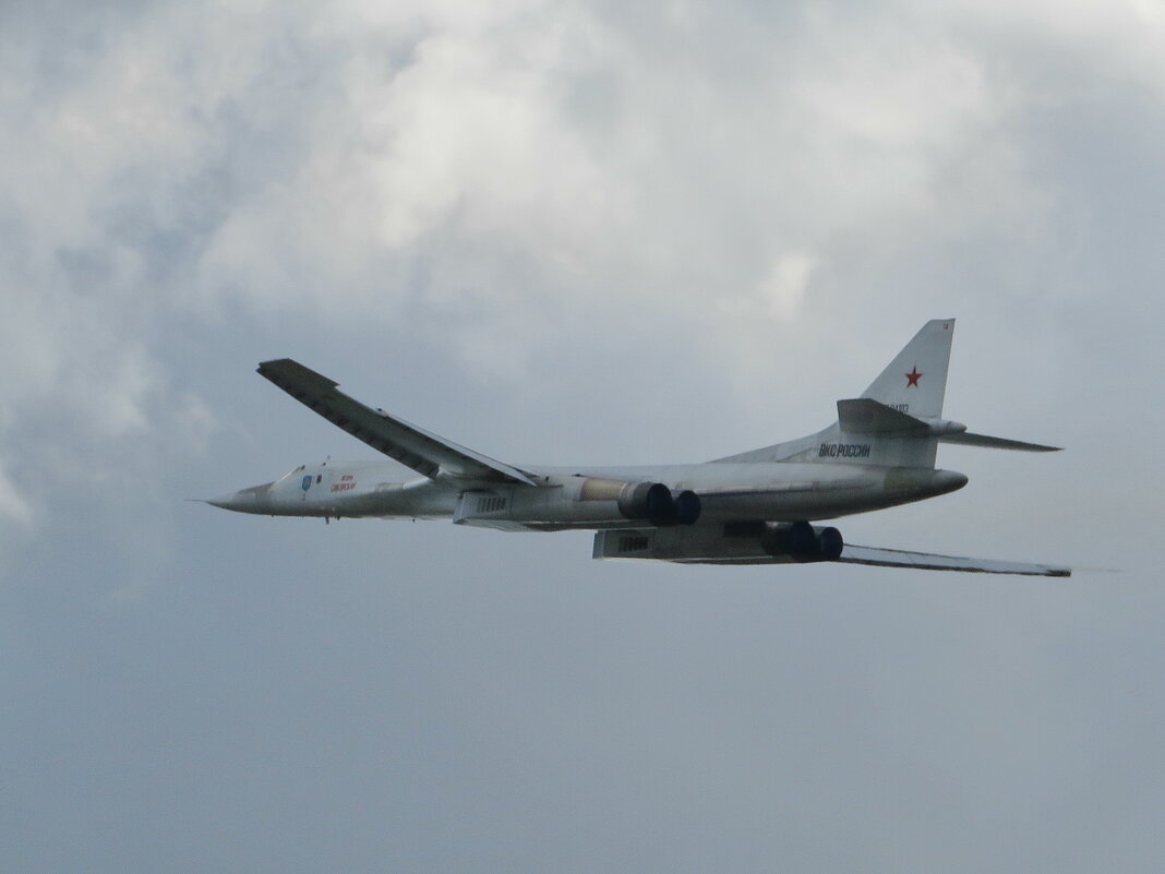 Уносится вдаль - Андрей Снегерёв