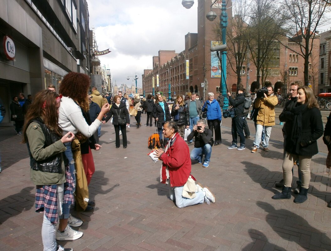 На улицах Амстердама.... - Алёна Савина