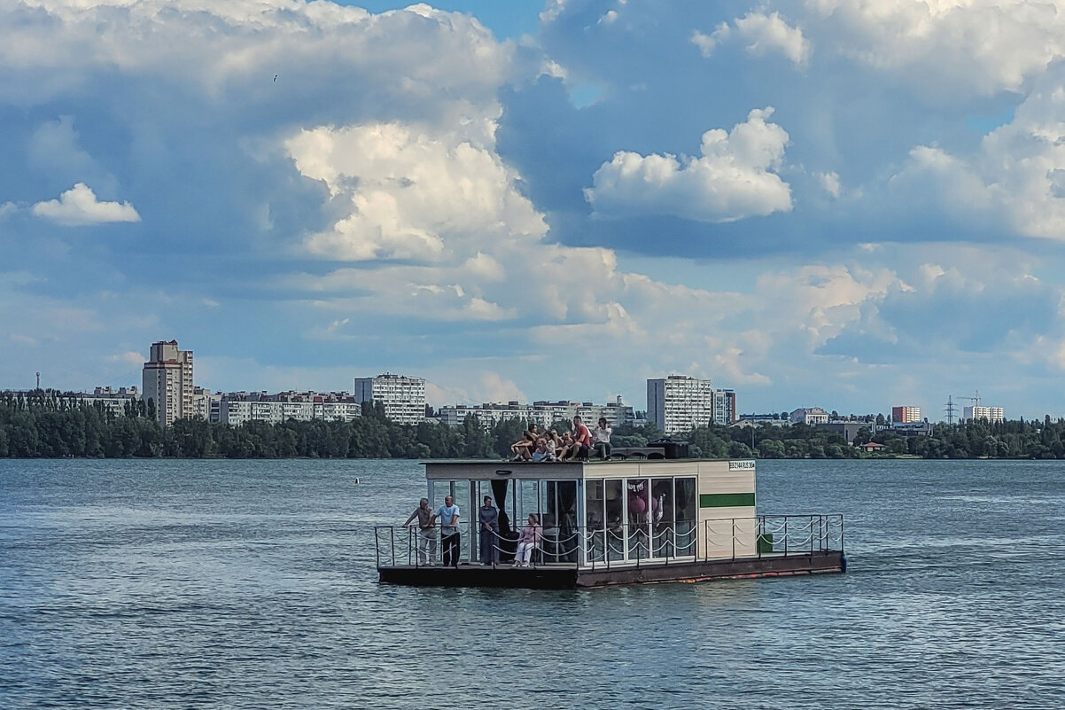 Что-то плавучее, развлекательное - Татьяна Машошина Что-то плавучее, развлекательное - Татьяна Машошина