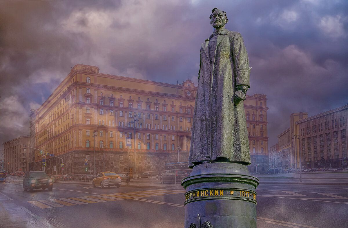 Москва. Памятник Дзержинскому - Aleksey Afonin