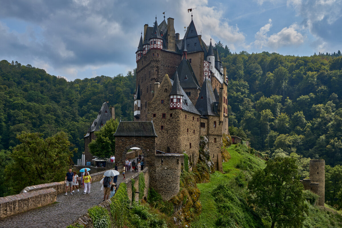 Замок Эльц... - Dmitriy Dikikh