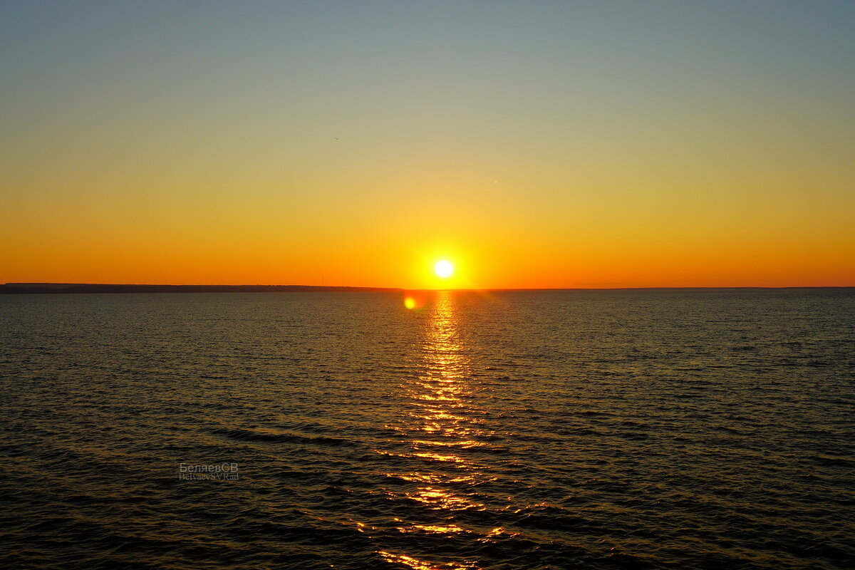 Скоро солнце зайдёт - Сергей Беляев