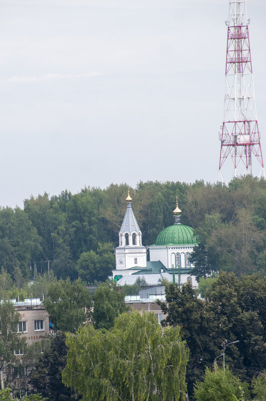 Вид на Всехсвятскую церковь от Тихвинского храма - Gen 