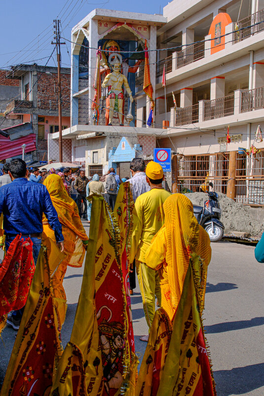 Идут в храм - Георгий А