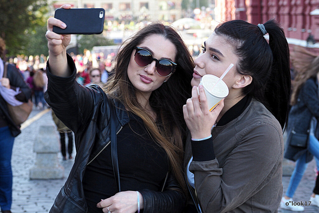 все девчонки делают это - Олег Лукьянов