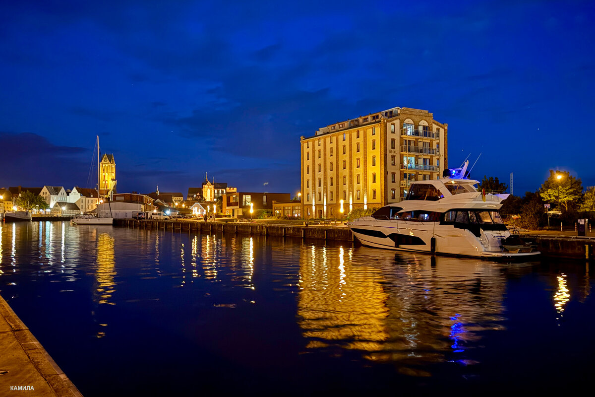 ДИВНАЯ  ВЕЧЕРНЯЯ  СИНЕВА ... - Mila .