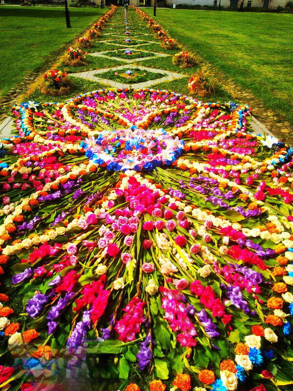 Праздничное оформление монастыря - Сергей Кочнев