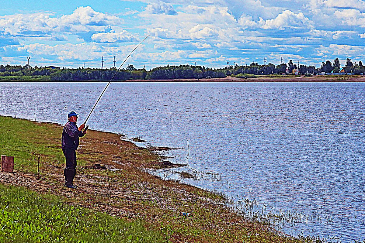 Август...На реке Юганская Обь клюют щуки! - Владимир 