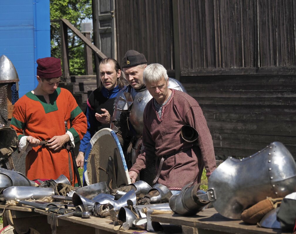 Разборки были во все времена... - Магомед .