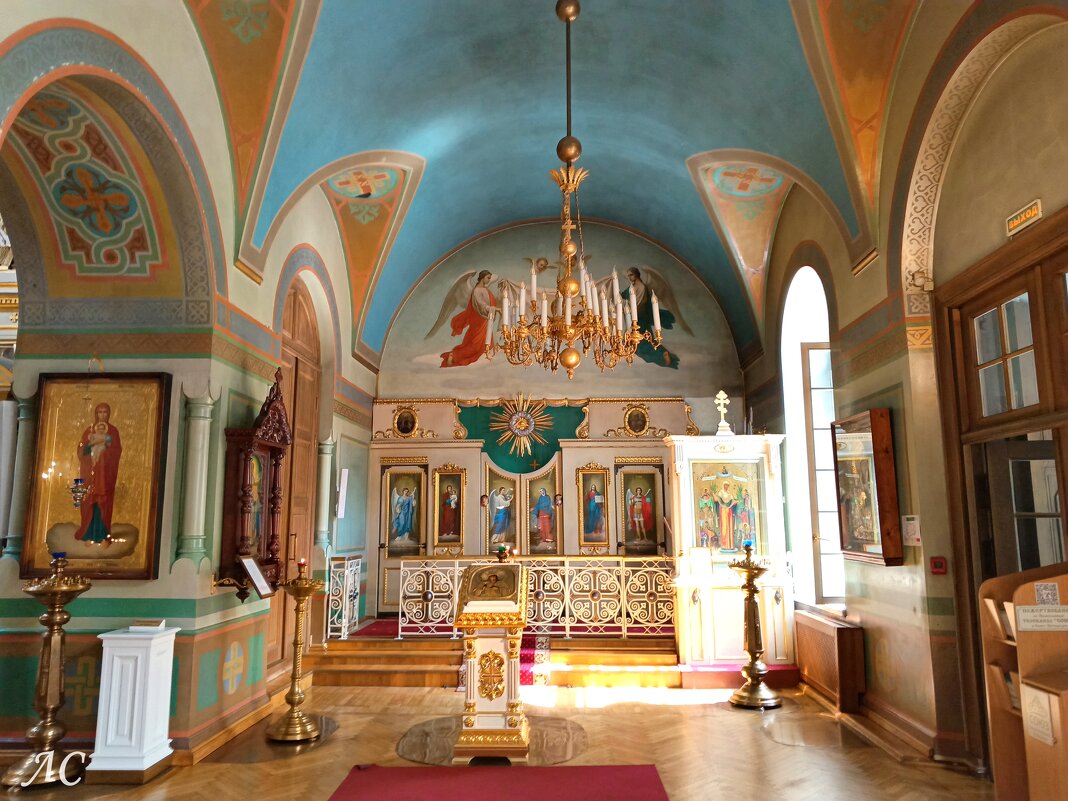 Убранство Смоленской церкви - Любовь Сахарова