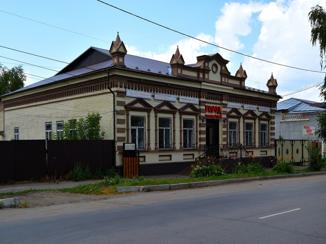 Алатырь. Дом по ул. Ленина 44. - Пётр Чернега