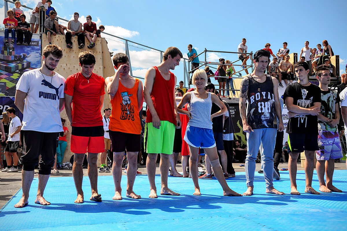 Белоснежка и семь гномов ! ) - Анатолий Колосов