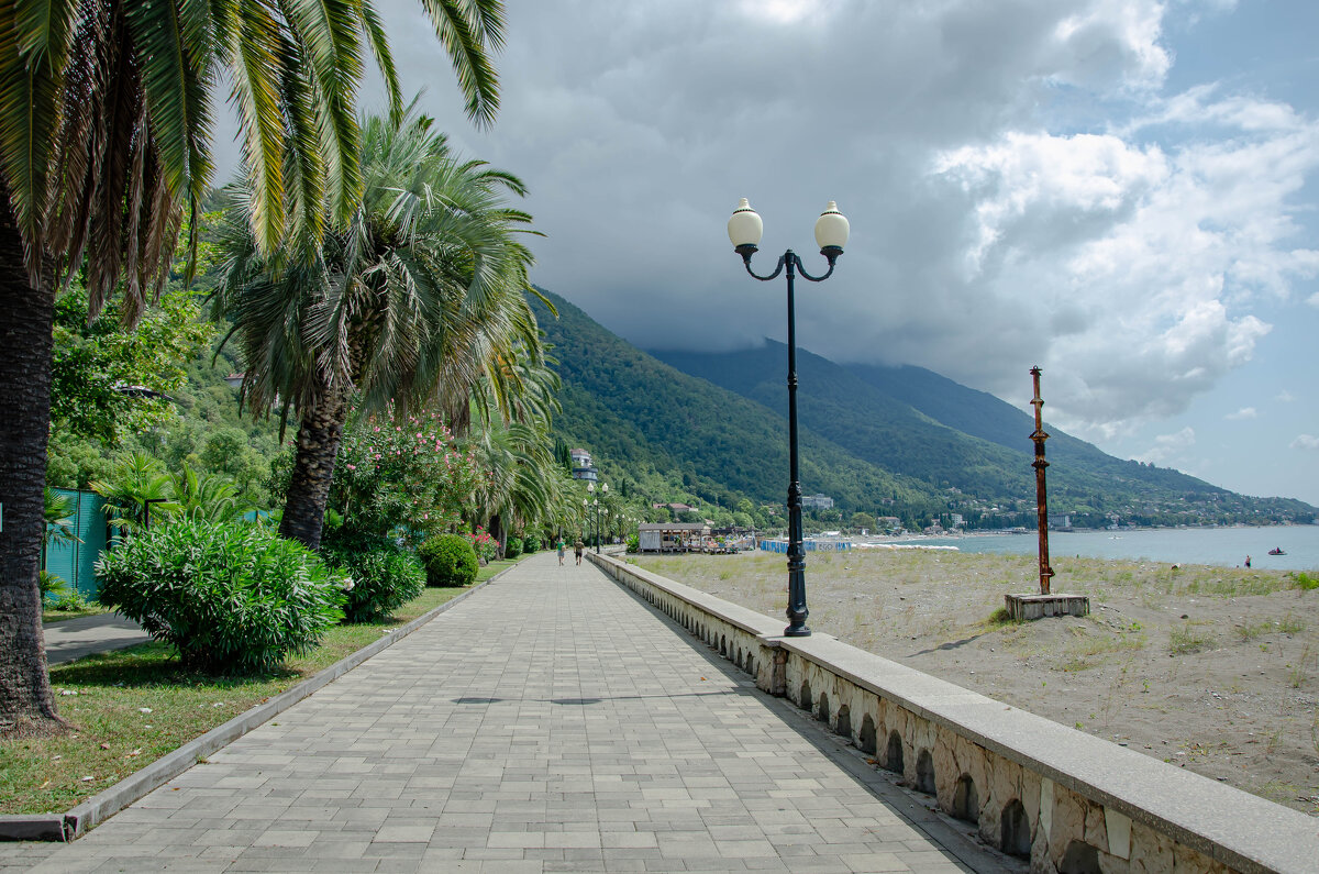 Набережная. - Сергей Михайлов