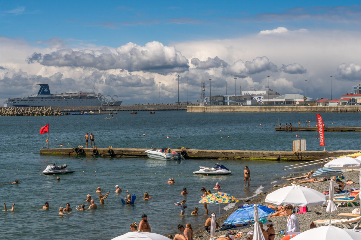 Черное море в городе Сочи - Игорь Сикорский