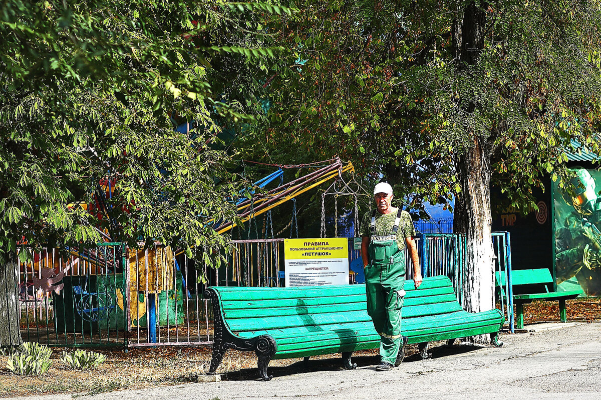 В парке - Юрий Гайворонскiий