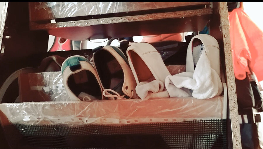 113 (37) - CLOSE WAYS ALL