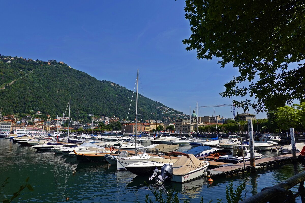 Ко́мо — город в итальянском регионе Ломбардия... - Галина 