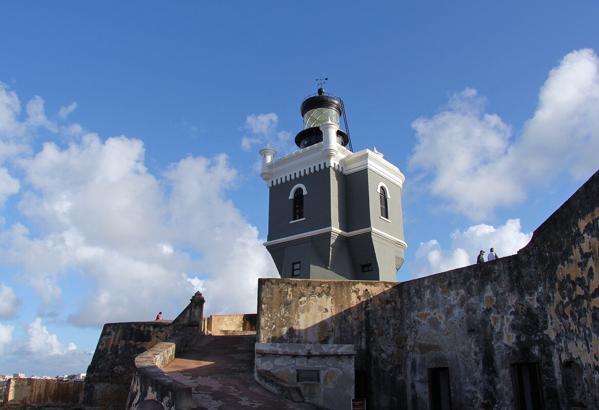 Маяк замка Сан-Фелипе-дель-Морро, Пуэрто-Рико. - unix (Илья Утропов)