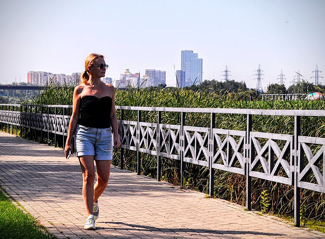 Хоть я с вами совсем не знакома... - Анатолий Колосов