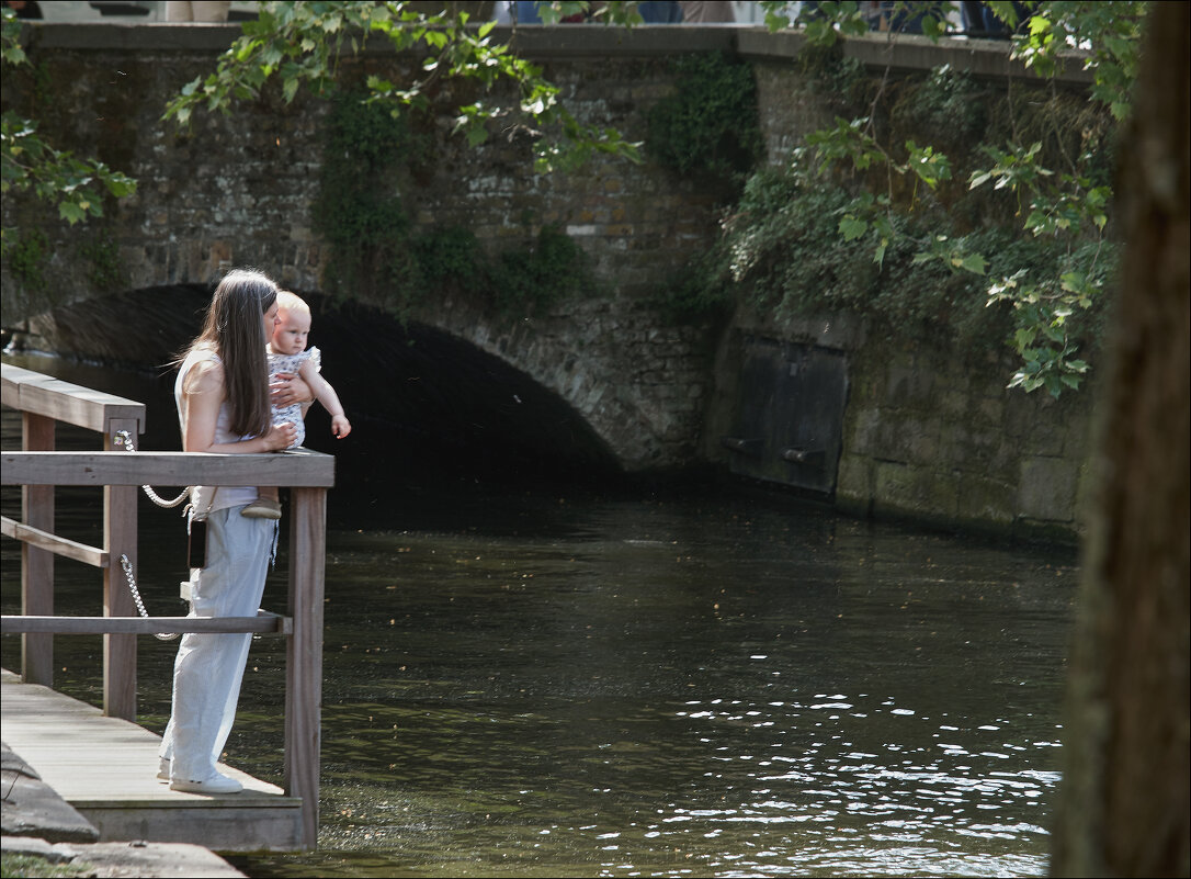 Любуясь водичкой... - Валерий Готлиб