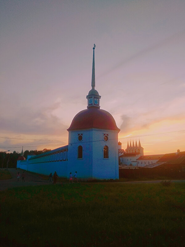 Вечер у стен монастыря - Сергей Кочнев