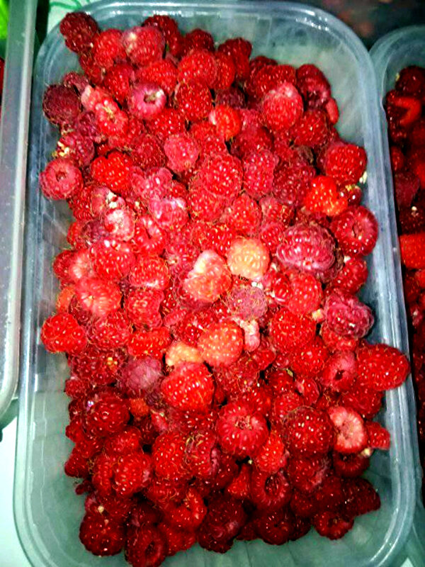 ЯГОДА   МАЛИНКА - Анатолий Малобродский