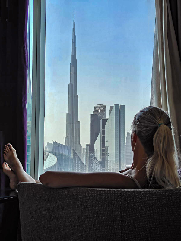 Где-то в Дубае. - Boris Zhukovskiy