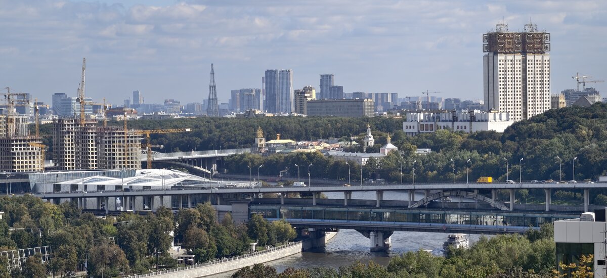 Метромост Воробьевы горы - <<< Наташа >>> Метромост Воробьевы горы - <<< Наташа >>>