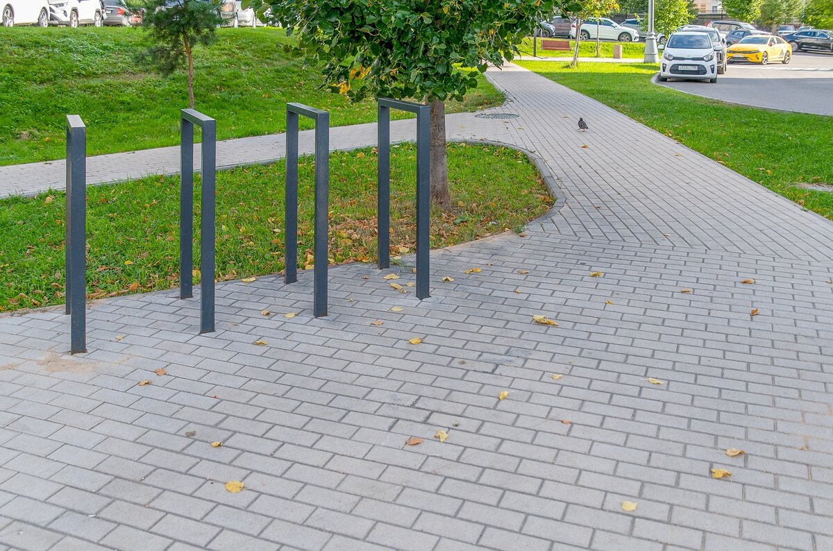 Опадают листья - Валерий Иванович Опадают листья - Валерий Иванович