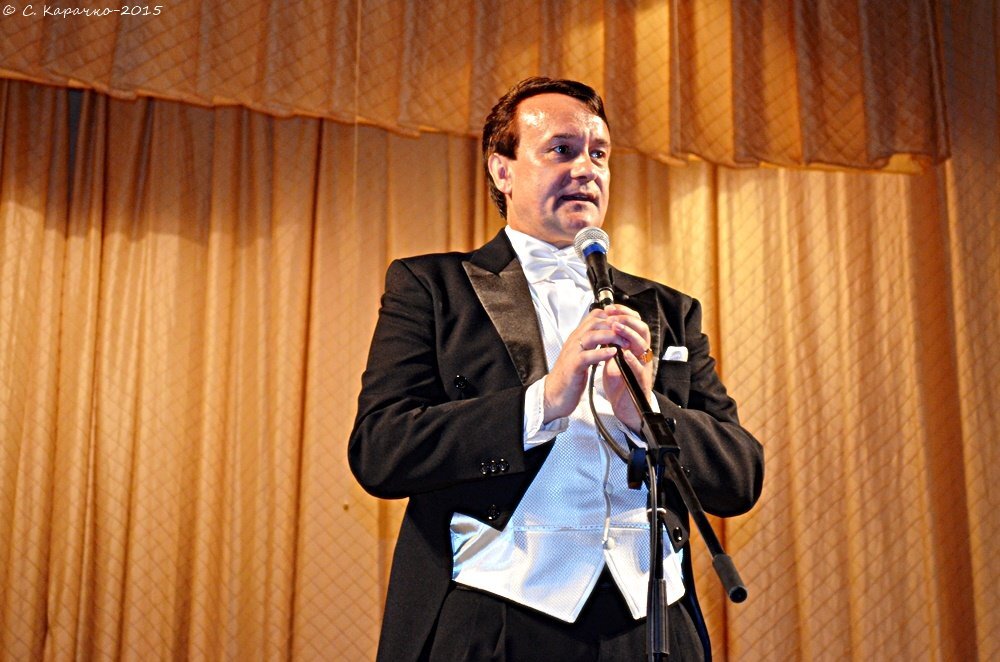 Іван Дерда, заслужений артист України - Степан Карачко