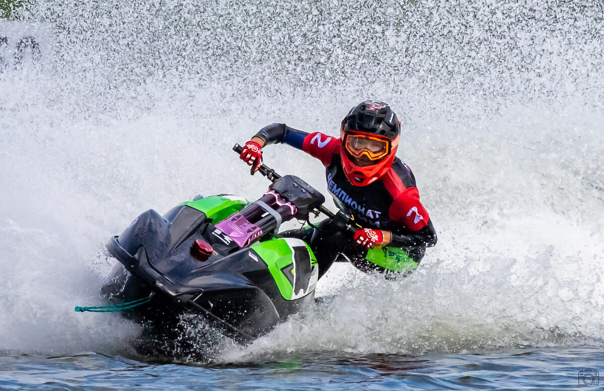 На вираже - Александр 