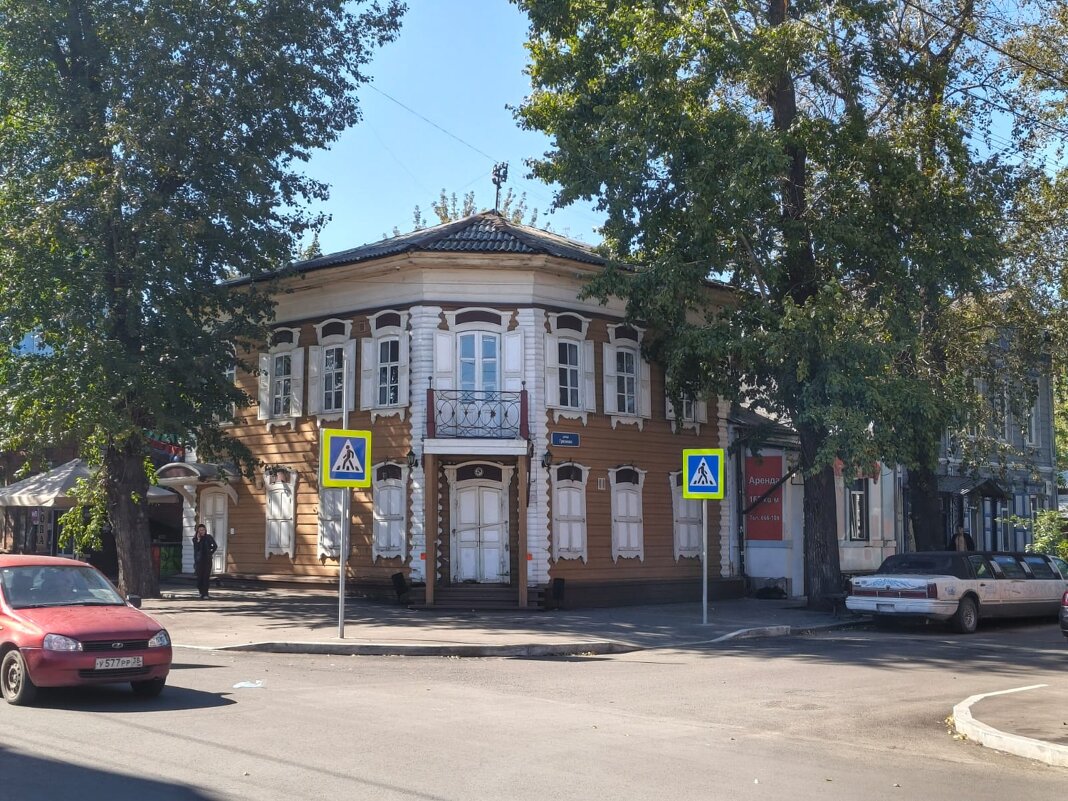 В центре Иркутска. - Андрей Макурин