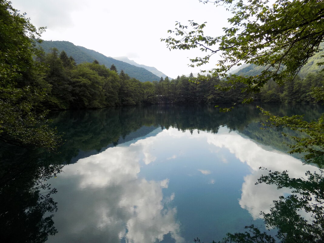 В горах пасмурно... - Константин Штарк