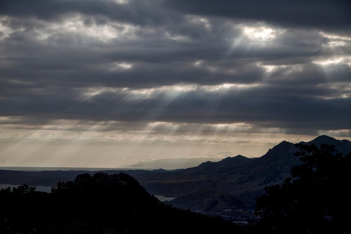 Крым. Небо над Эчки - Дагом. - Вячеслав Владимирович