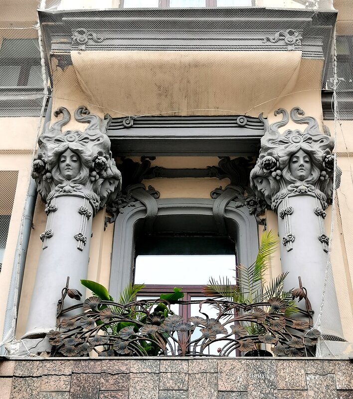 Доходный дом Бахрушиных. Москва, ул. Тверская - Любимова Ольга 