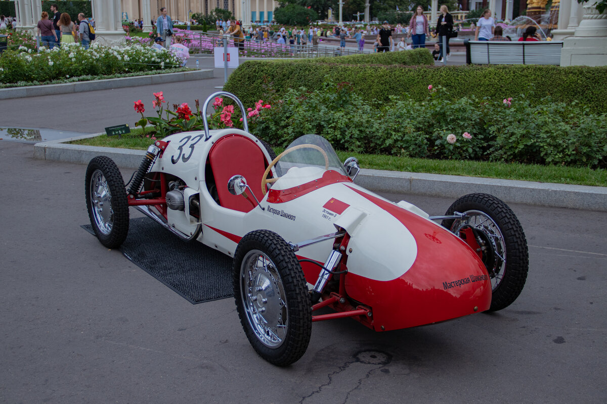 Гоночный автомобиль с двигателем от мотоцикла - Andrew 