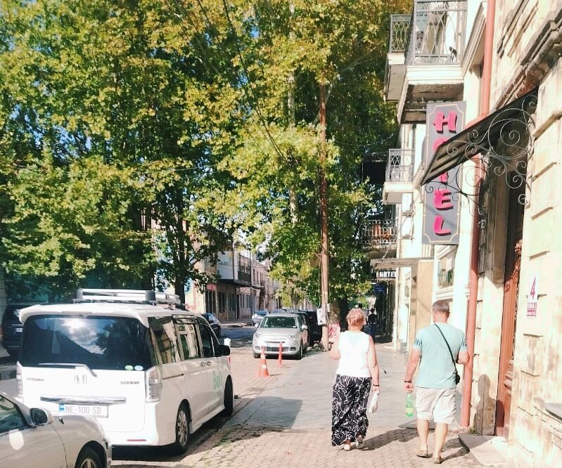 Жизнь грузинского городка. - Георгиевич 