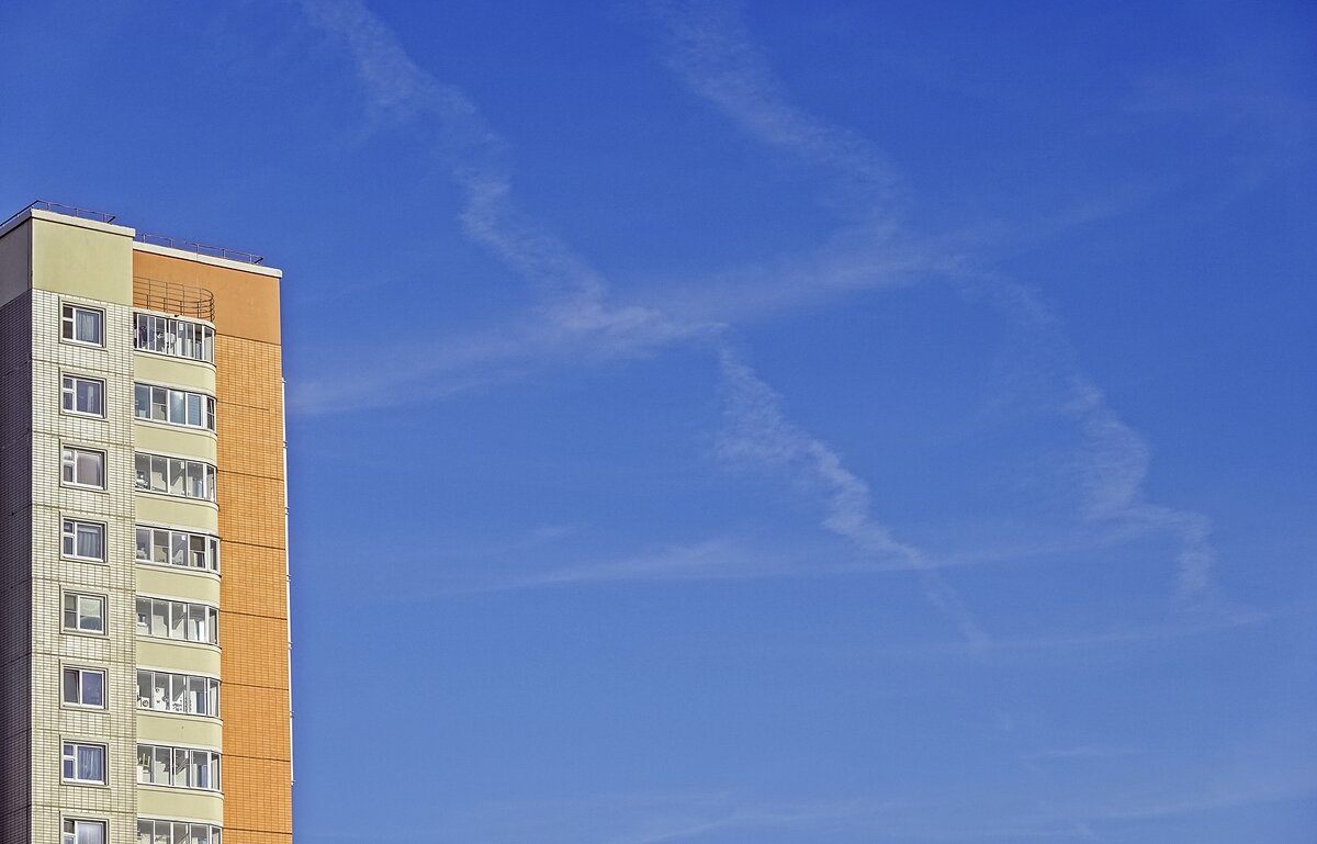 Небо в клеточку - Валерий Иванович