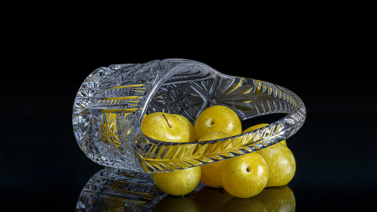 Жёлтая слива - Aleksey Afonin