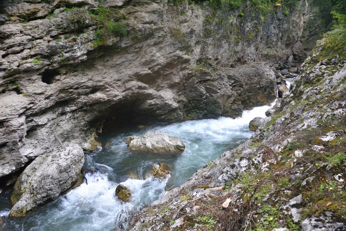 Бурные потоки - Марина Виноградова