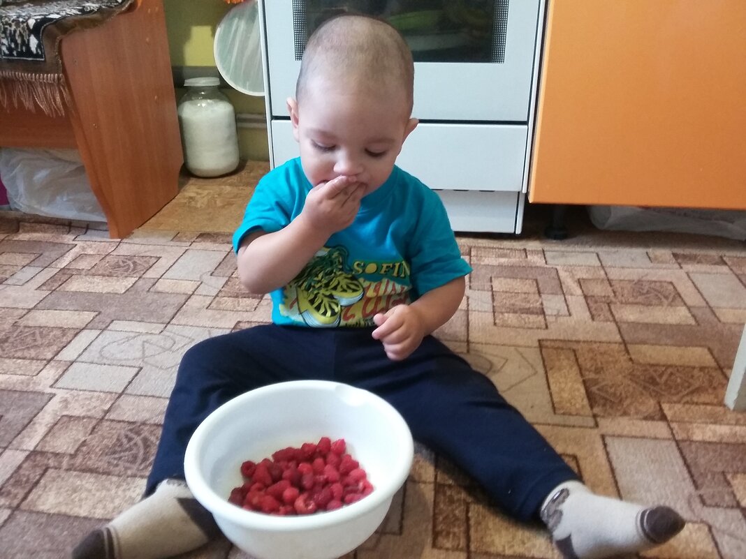 ВКУСНАЯ МАЛИНА - СЕРГЕЙ ФИЛОЧКИН