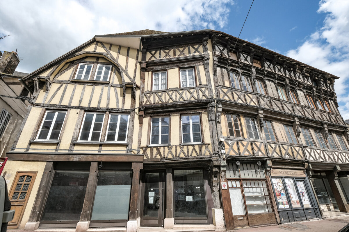 Средневековый городок Гайон - Георгий А