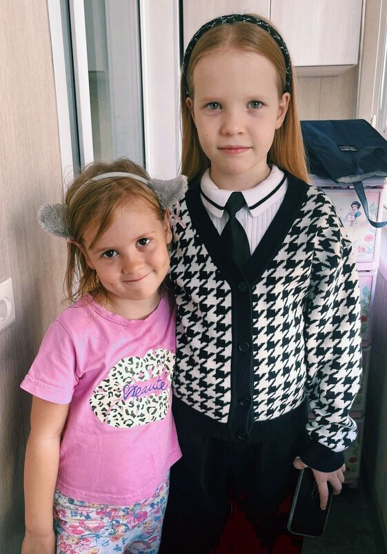 Милые девочки - Андрей Хлопонин