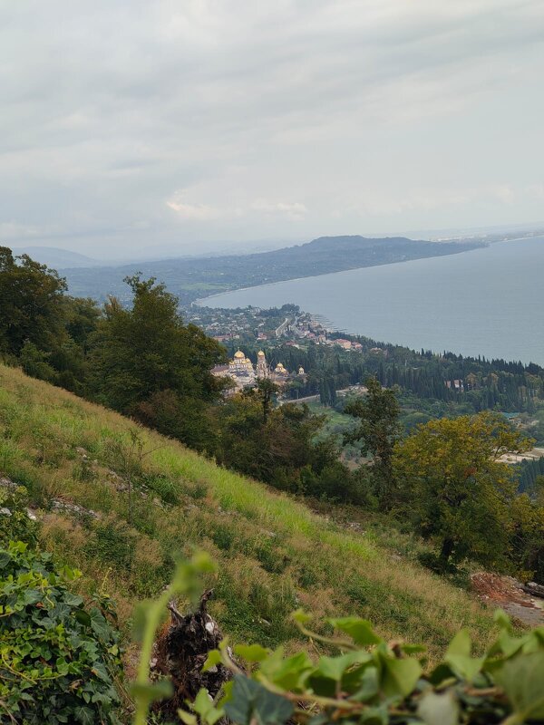 В Новом Афоне - Ирэн 