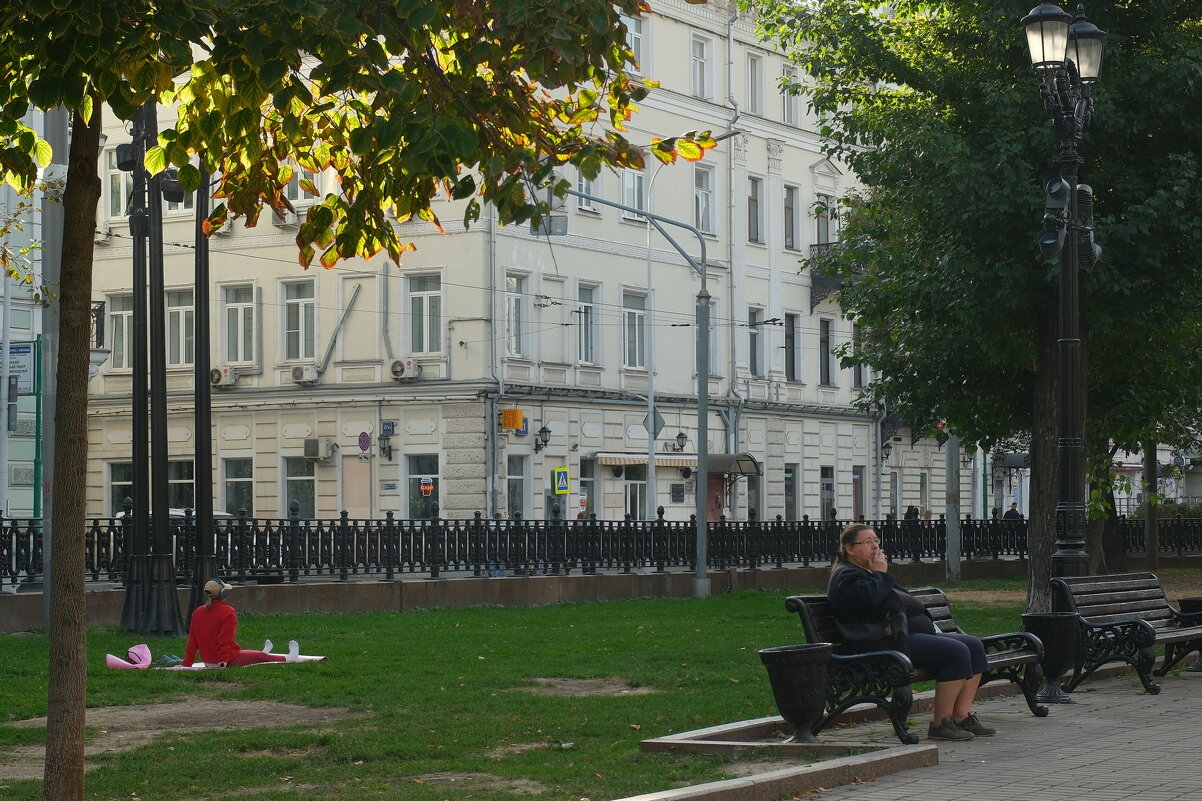 У каждого своя утренняя гимнастика. - Лютый Дровосек