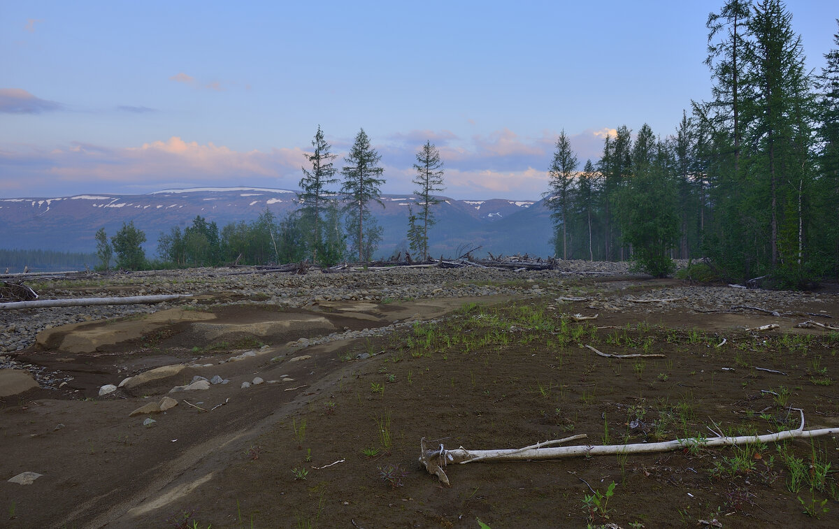 *** - Александр Хаецкий