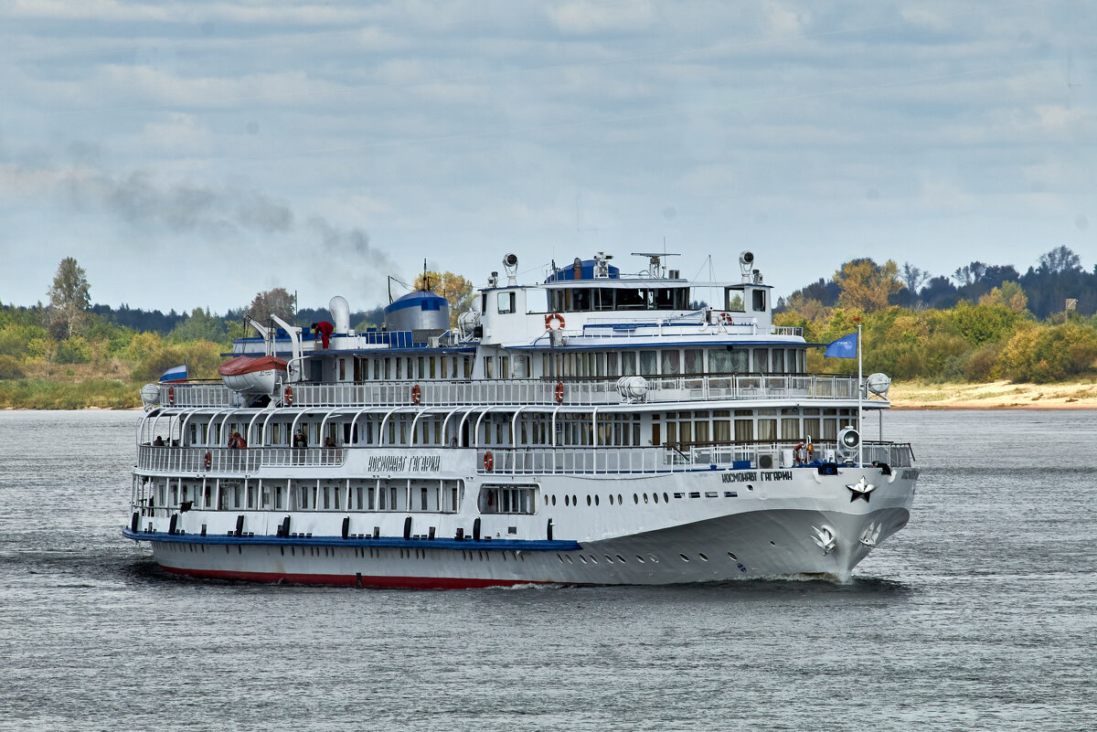 Круизный теплоход на Волге - Алексей Р.